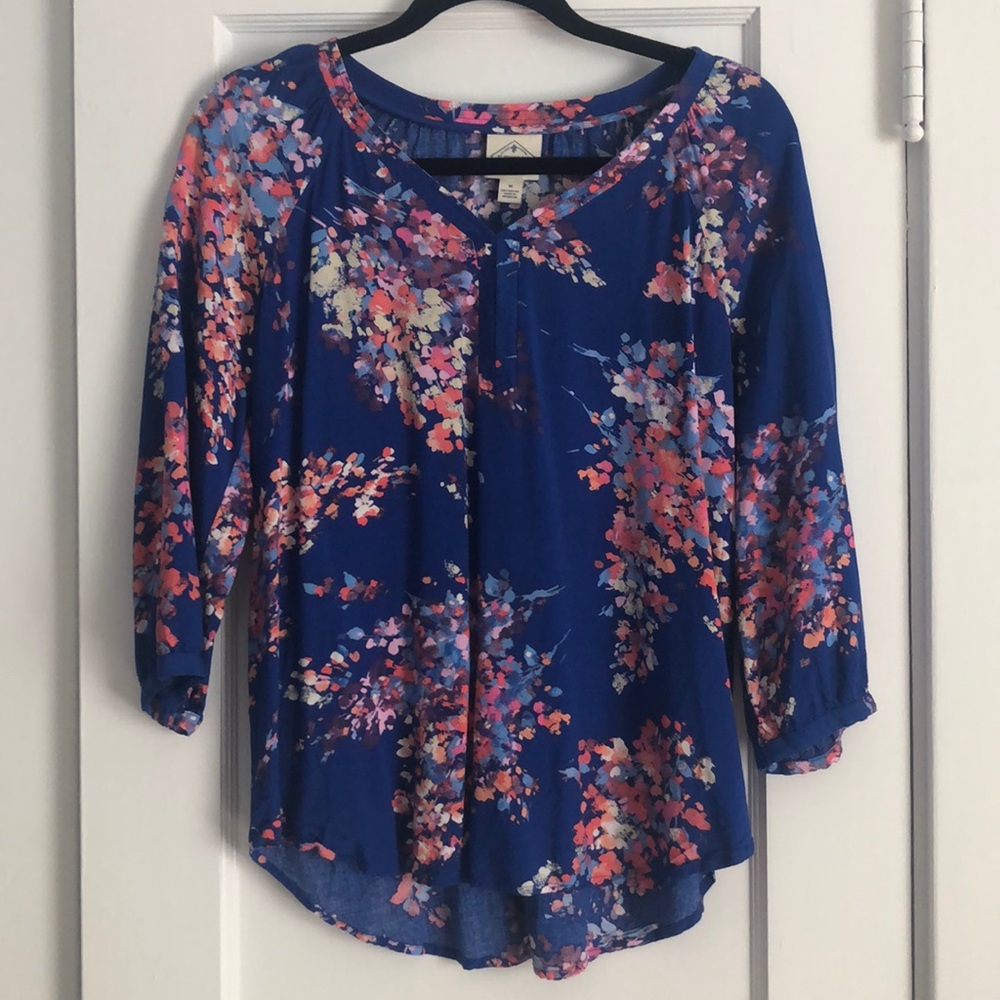 Floral top